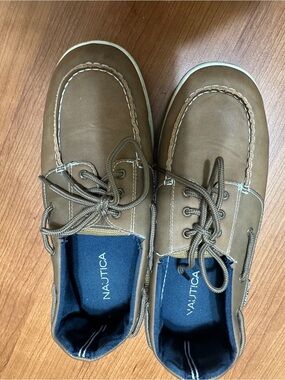 Nautica Men's Brown Leather Boat Shoes with Navy Insole
